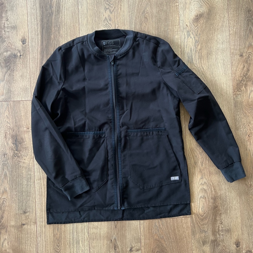 sold // Figs Bellery scrub jacket